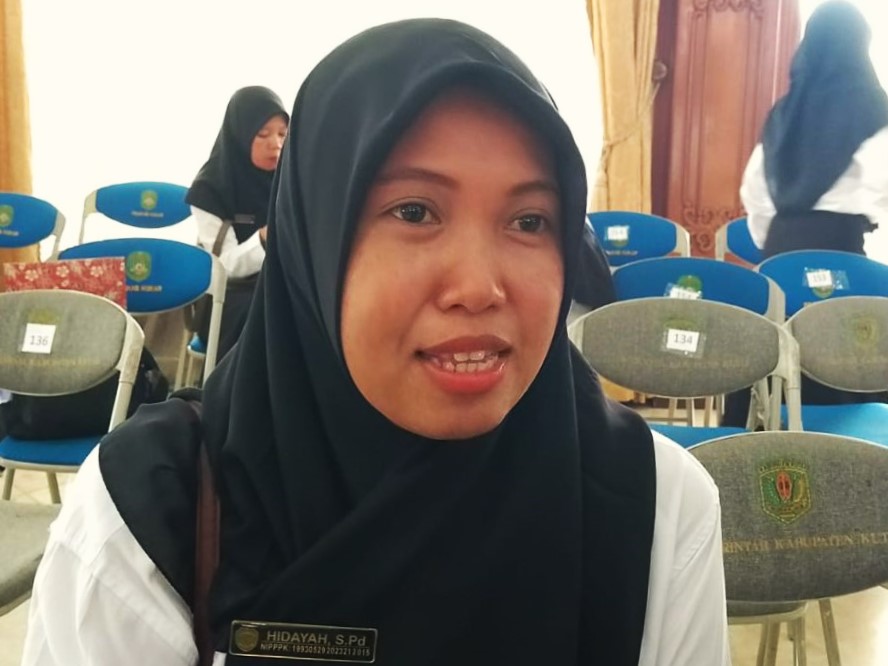 Hidayah, Guru SMA Negeri 2 Muara Kaman, Kutai Kartanegara (Istimewa)