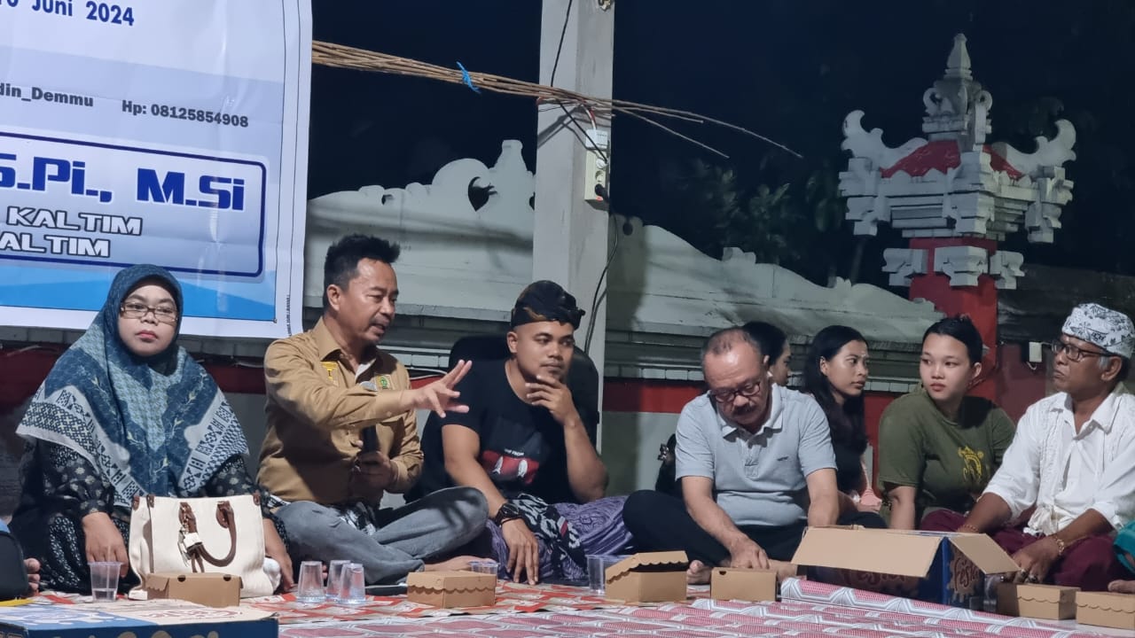 Anggota DPRD Kalimantan Timur, Baharuddin Demmu saat mensosialisasikan Peraturan Daerah (Perda) Nomor 5 Tahun 201 tentang Penyelenggaraan Bantuan Hukum. (HI/Mahakam Daily)