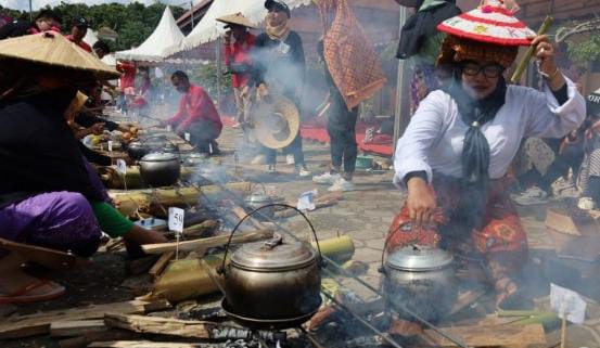 Festival Cerau Nasi Bekepor Seribu Kenceng / Istimewa