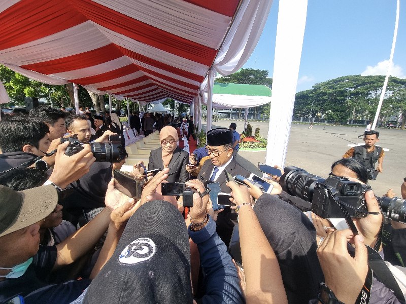 Pj Gubernur Kaltim, Akmal Malik usai gelaran Upacara Hari Sumpah Pemuda ke-96 di Gelora Kadrie Oening Samarinda. (Mahakam Daily)