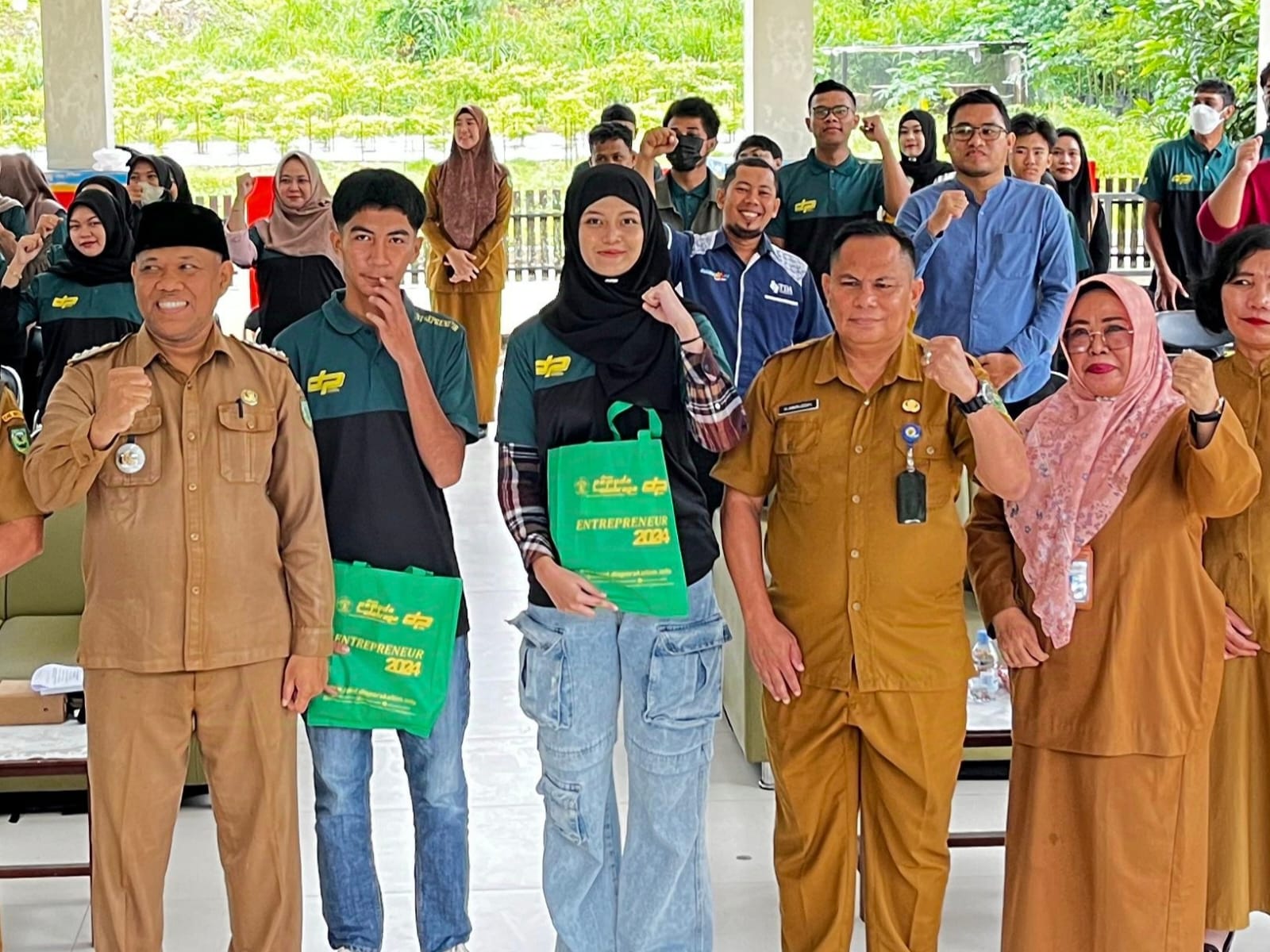 Potret bersama para peserta pelatihan Kecakapan Hidup di Berau. (Ist)