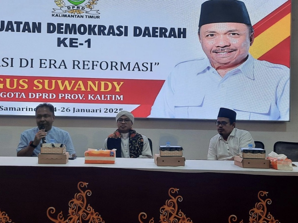 Suasana dalam kegiatan Penguatan Demokrasi Daerah (PDD) yang digelar Anggota DPRD Kaltim, Agus Suwandi. (Dok. Mahakam Daily)