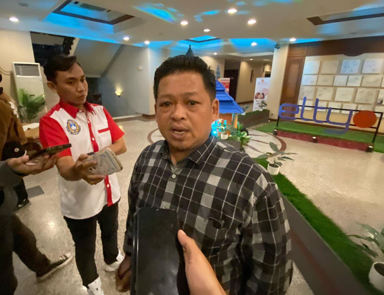 Kepala Dispora Kukar, Aji Ali Husni menegaskan bahwa sepak bola menjadi ujung tombak dalam pembinaan olahraga daerah. (Ist)