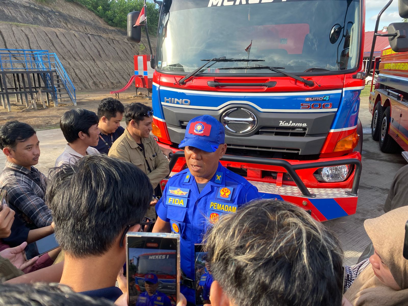 Kadis Damkarmatan Kukar, Fida Hurasani menjelaskan ketersediaan unit dan personel pemadam masih belum ideal. (ist)