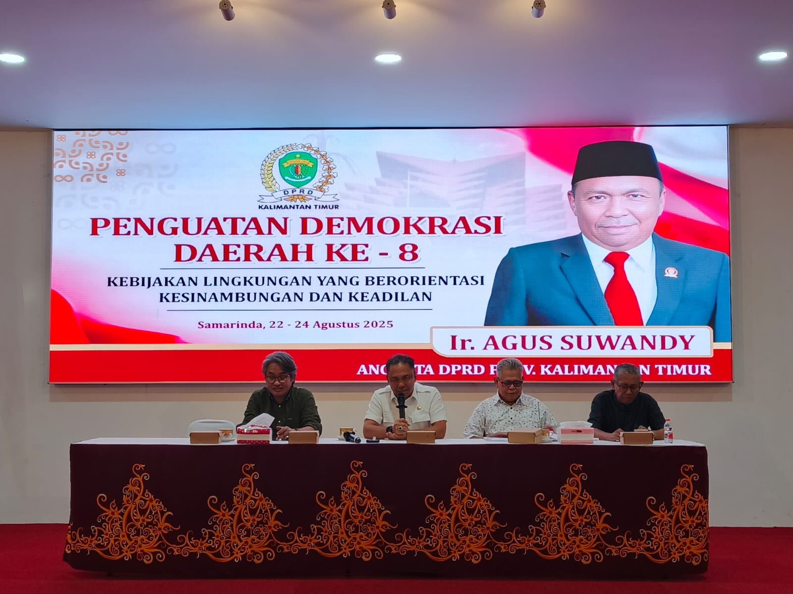 Suasana dalam Penguatan Demokrasi Daerah (PDD) ke-8 bertema Kebijakan Lingkungan yang Berorientasi Kesinambungan dan Keadilan yang digelar di Kantor DPD Partai Gerindra Kaltim, Jalan Kadrie Oening, Samarinda, Minggu, 24 Agustus 2025. (Dok)